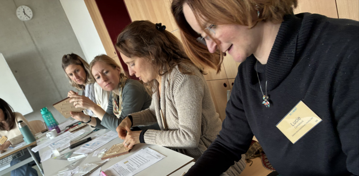 Operační program Jan Amos Komenský:  Šablony pro MŠ a ZŠ II  2025-2028; osobnostně sociální a profesní rozvoj pracovníků ve vzdělávání